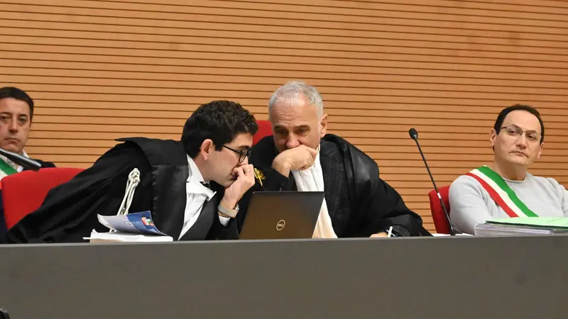 Il sopralluogo predisposto dalla Corte - © www.giornaledibrescia.it