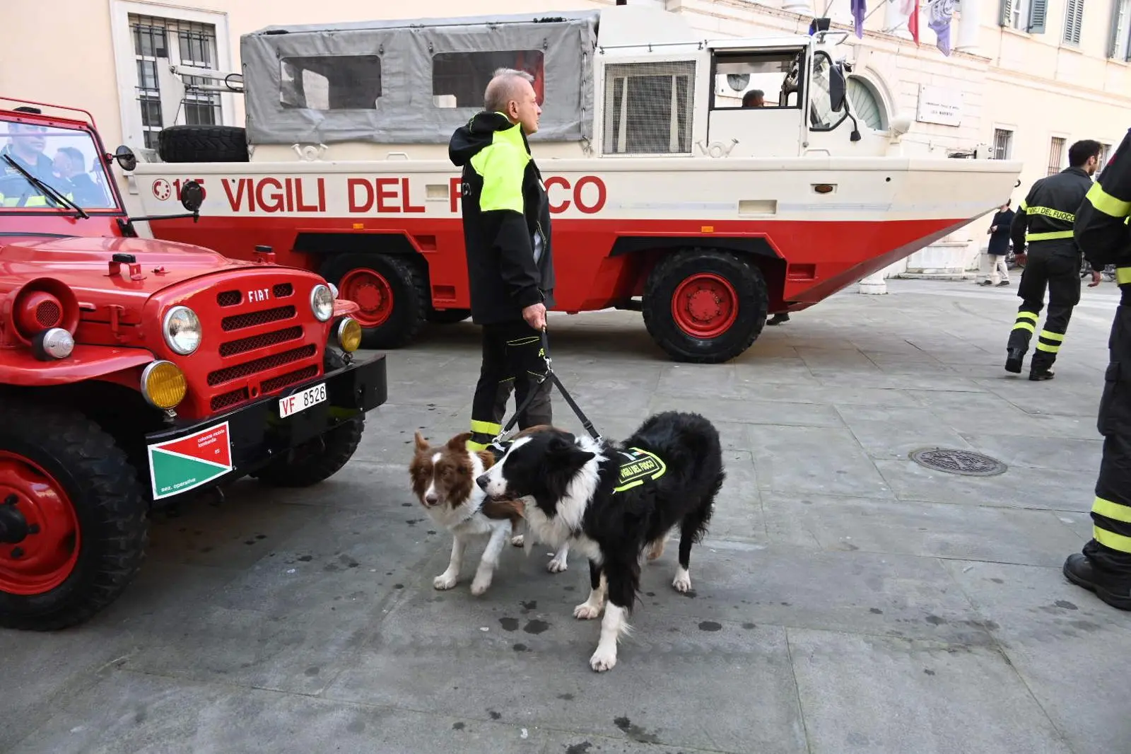 L'87esimo anniversario dei Vigili del fuoco