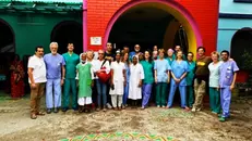 L'équipe valsabbina all'ospedale di Khulna