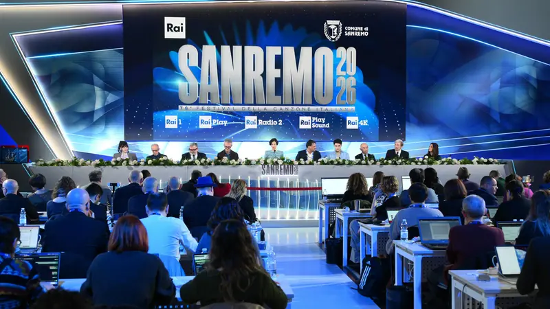 La conferenza stampa della quarta serata - Foto Ansa/Ettore Ferrari