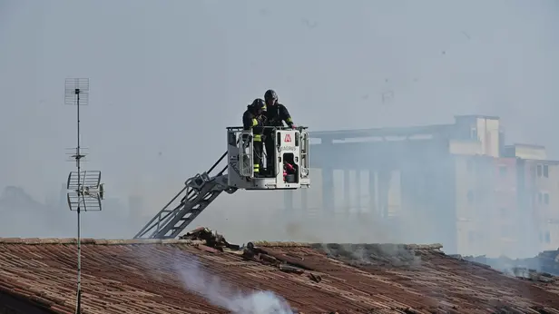 CRONACA BRESCIA VIA VAL SAVIORE INCENDIO CASCINALE REDAZIONE CRONACA 27-02-2026 GABRIELE STRADA NEW EDEN GROUP