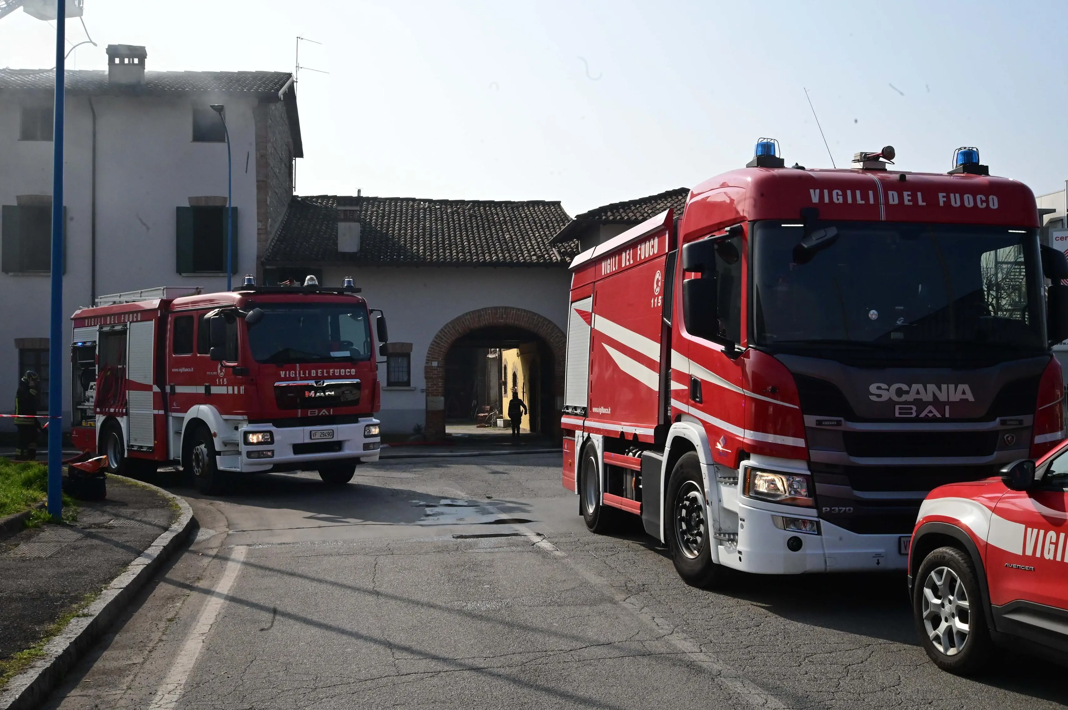 CRONACA BRESCIA VIA VAL SAVIORE INCENDIO CASCINALE REDAZIONE CRONACA 27-02-2026 GABRIELE STRADA NEW EDEN GROUP