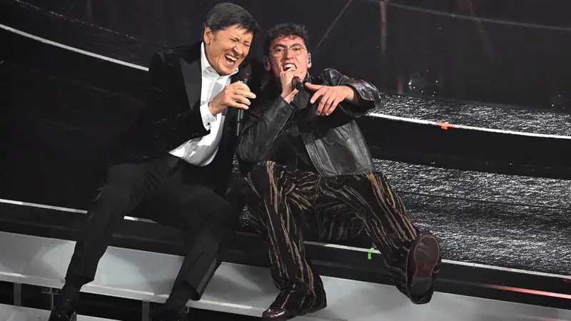 Sanremo, la serata dei duetti e delle cover