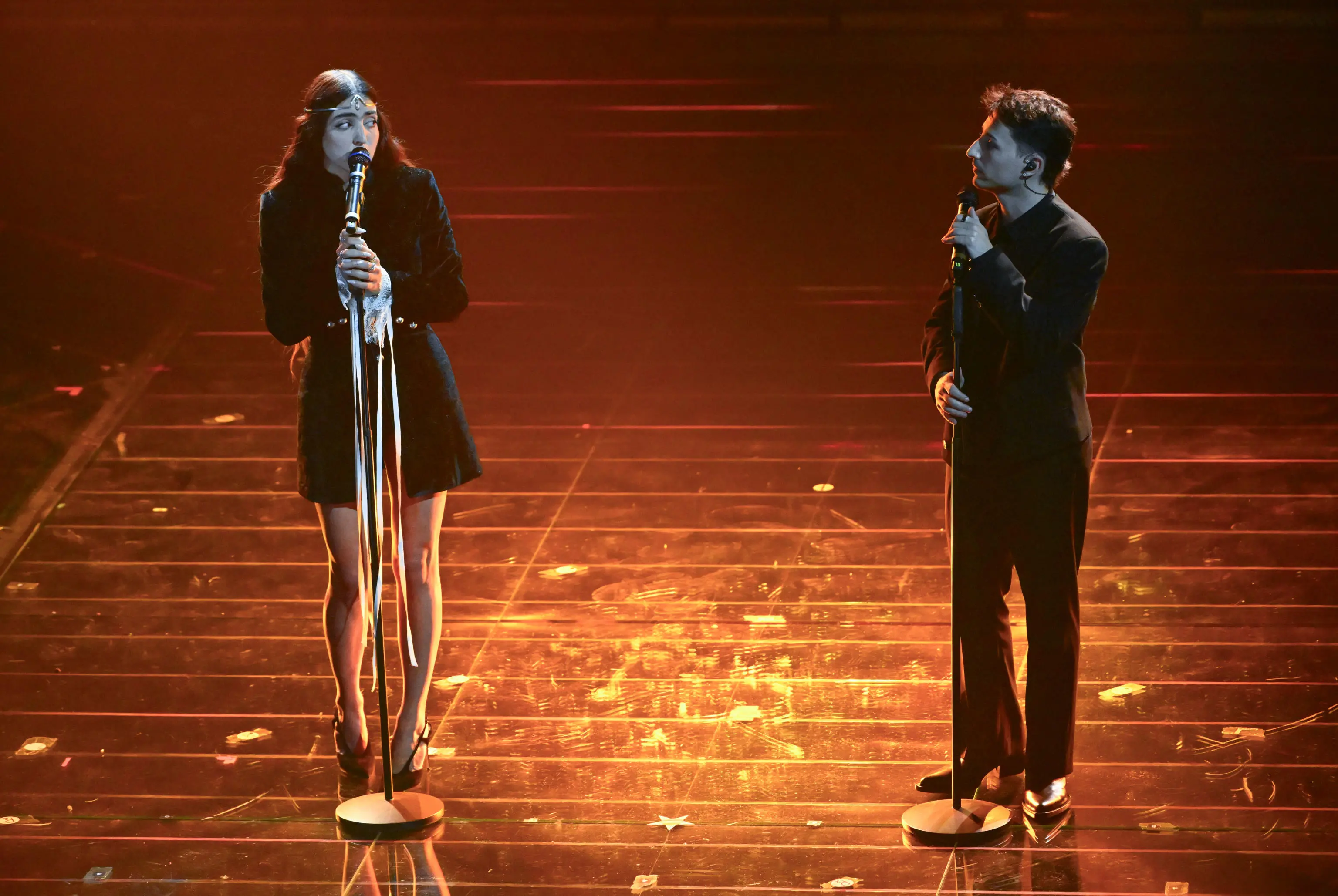 Sanremo, la serata dei duetti e delle cover