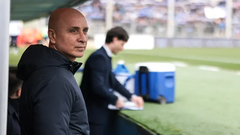 Eugenio Corini in panchina al Rigamonti - Foto New Reporter Comincini © www.giornaledibrescia.it