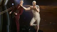 Achille Lauro a Sanremo 2020 in Gucci - Foto Ansa © www.giornaledibrescia.it