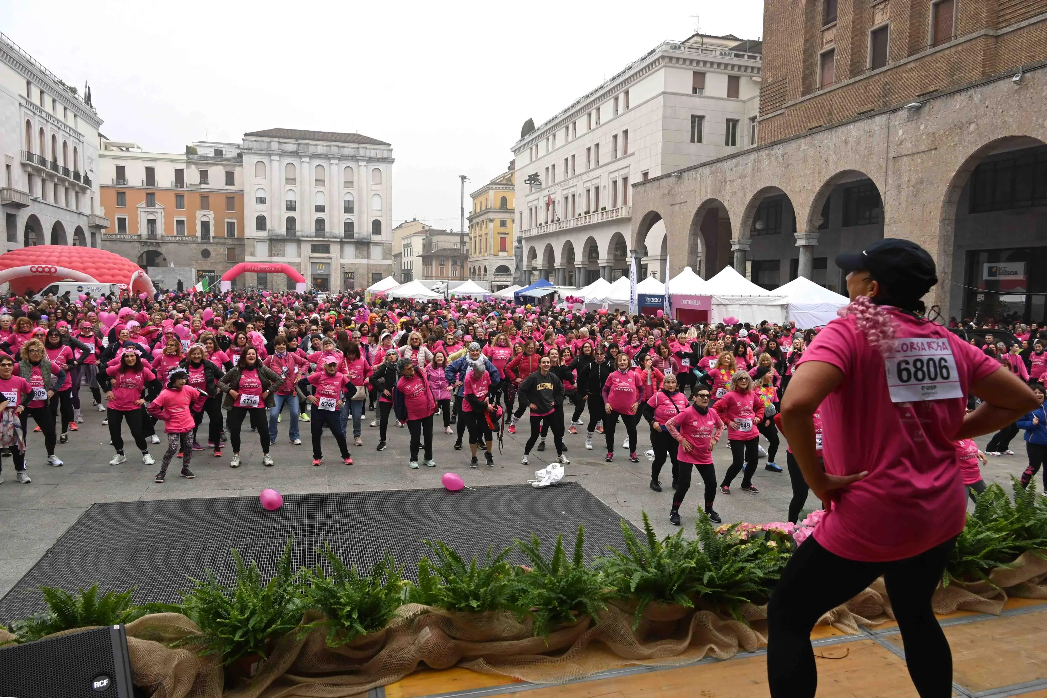 CRONACA BRESCIA PIAZZA VITTORIA PARTENZA CORSA ROSA PER SANDRINI 01-03-2026 MARCO ORTOGNI /GIOVANNI BENINI NEW EDEN GROUP