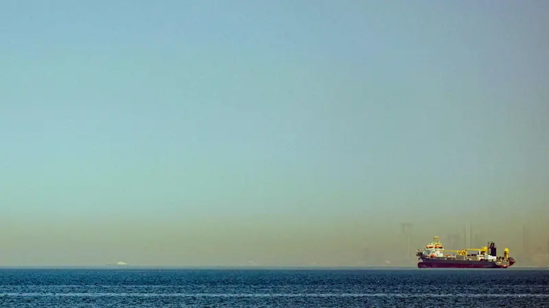 epa12787004 Vessels are seen anchoring off the coast of Dubai, United Arab Emirates, 01 March 2026. Following a joint Israel-US military operation targeting multiple locations across Iran in the early hours of 28 February 2026 and Iran's retaliatory attacks across the region, many ships are anchored as Iran threatened to close the Strait of Hormuz, where hundreds of ships carrying oil pass daily, potentially affecting worldwide trade. EPA/STRINGER