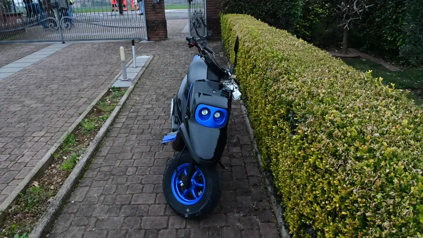 Il motorino di Nicolas Tomasoni - Foto Gabriele Strada/Neg © www.giornaledibrescia.it