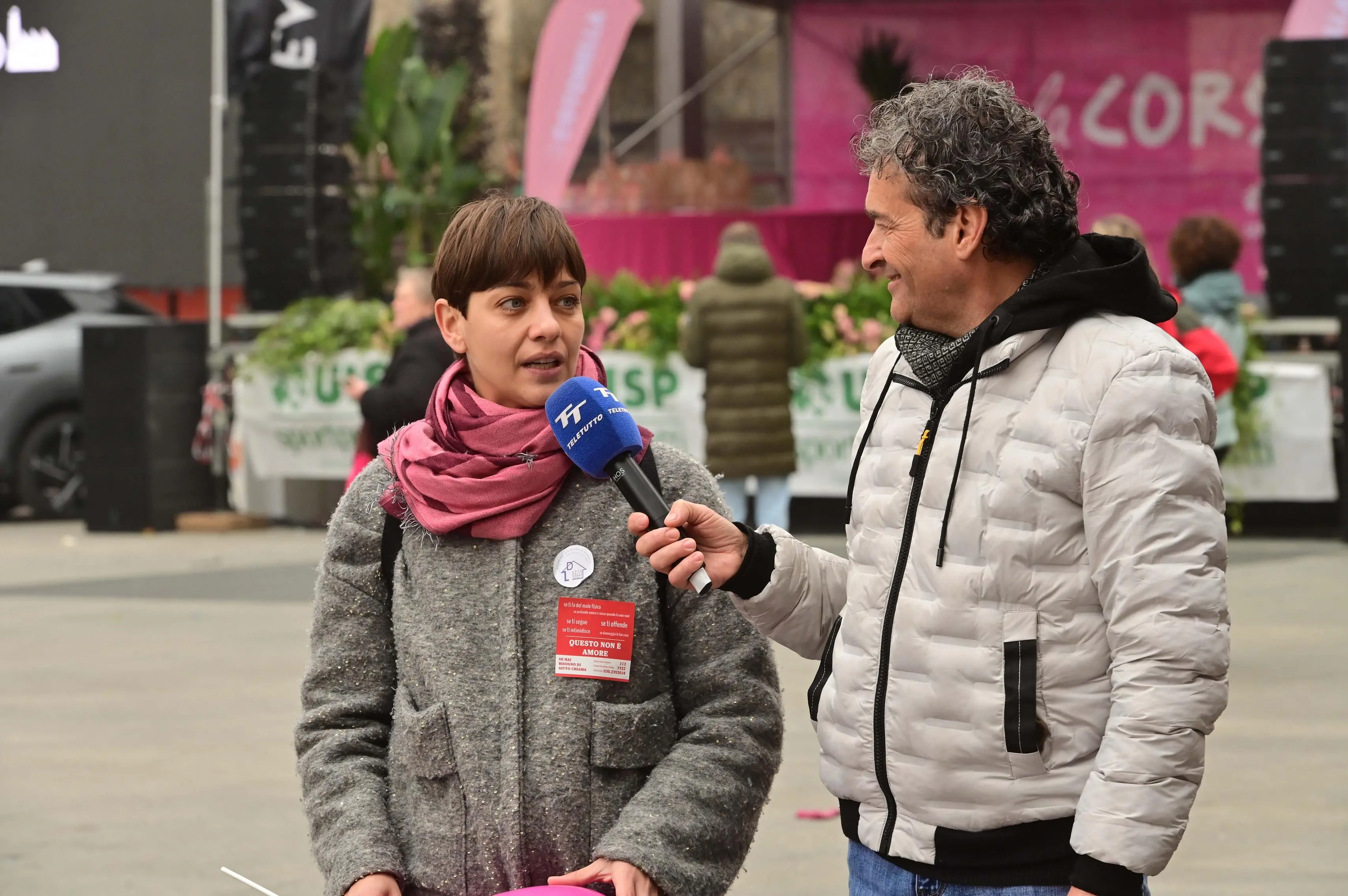 CRONACA  BRESCIA PIAZZA VITTORIA CORSA ROSA PUNTATA SPECIALE DI IN PIAZZA CON NOI REDAZIONE CRONACA 01-03-2026 GABRIELE STRADA NEW EDEN GROUP                             