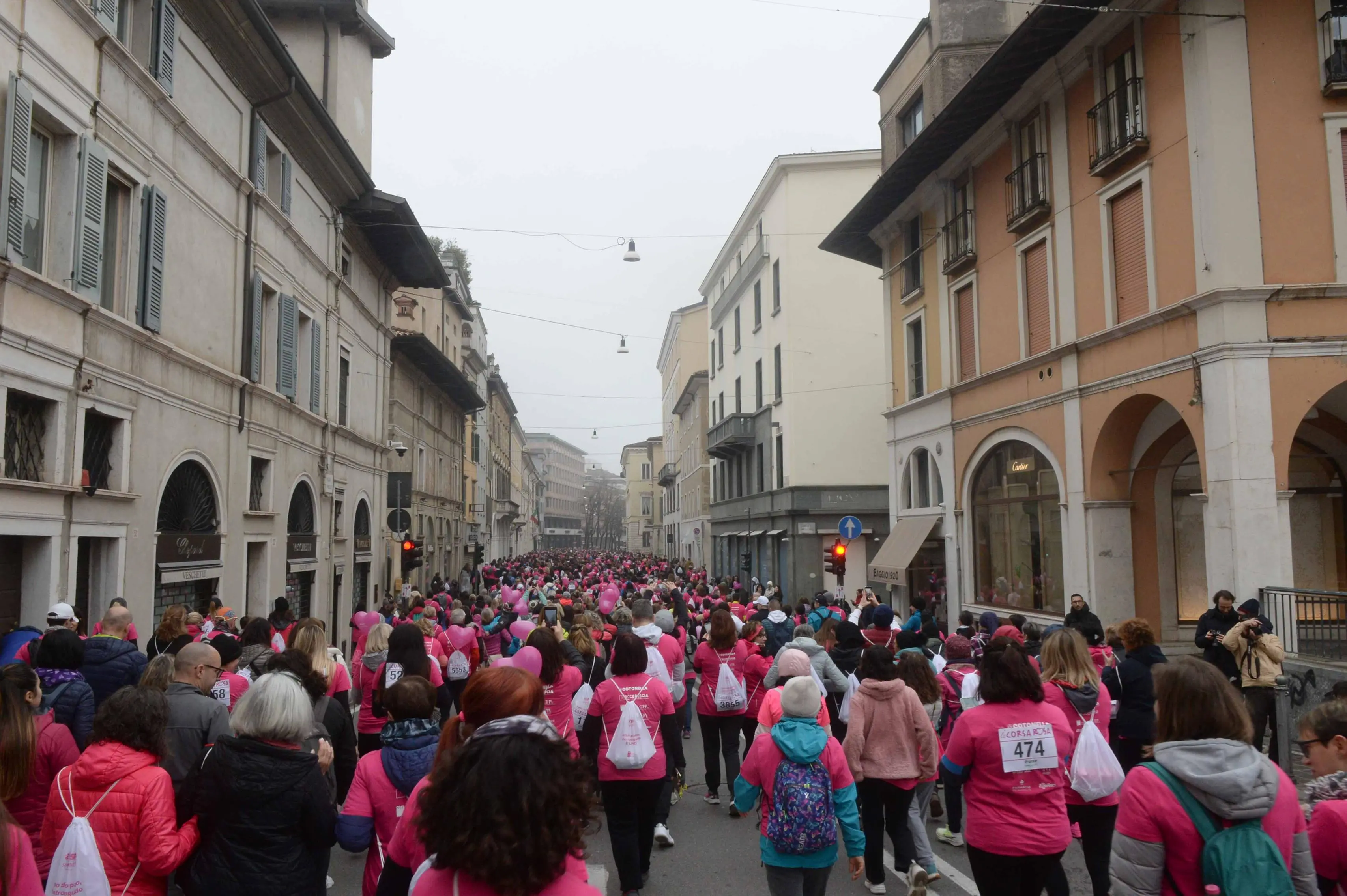 CRONACA BRESCIA PIAZZA VITTORIA PARTENZA CORSA ROSA PER SANDRINI 01-03-2026 MARCO ORTOGNI /GIOVANNI BENINI NEW EDEN GROUP