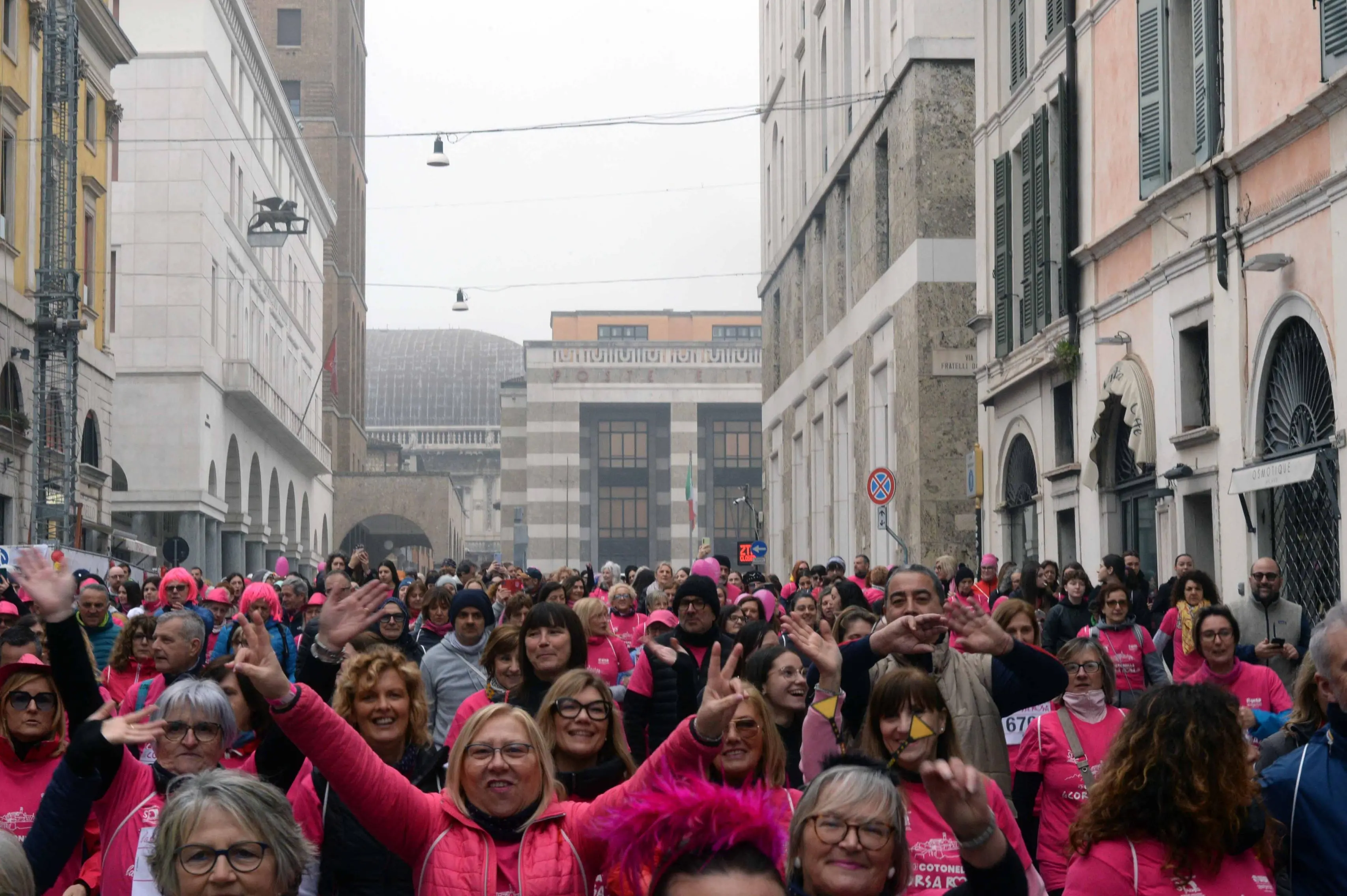CRONACA BRESCIA PIAZZA VITTORIA PARTENZA CORSA ROSA PER SANDRINI 01-03-2026 MARCO ORTOGNI /GIOVANNI BENINI NEW EDEN GROUP