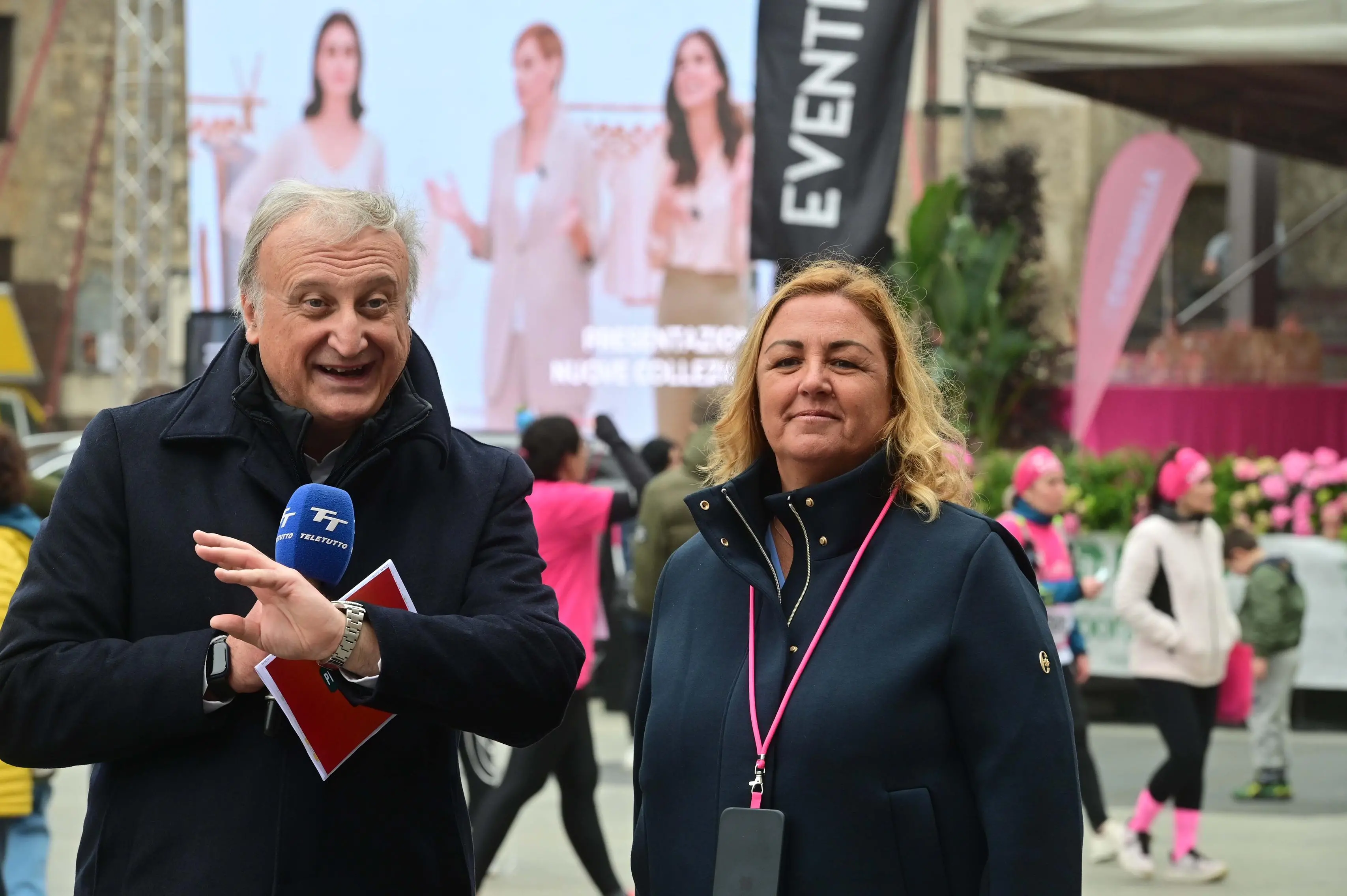 CRONACA  BRESCIA PIAZZA VITTORIA CORSA ROSA PUNTATA SPECIALE DI IN PIAZZA CON NOI REDAZIONE CRONACA 01-03-2026 GABRIELE STRADA NEW EDEN GROUP                             
