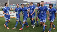 La felicità dei giocatori del Brescia dopo la vittoria contro il Lecco - Foto New Reporter Nicoli © www.giornaledibrescia.it