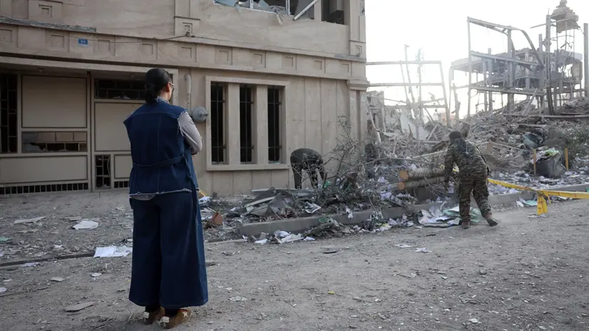 Edifici distrutti a Teheran - Foto Epa/Abedin Taherkenareh © www.giornaledibrescia.it