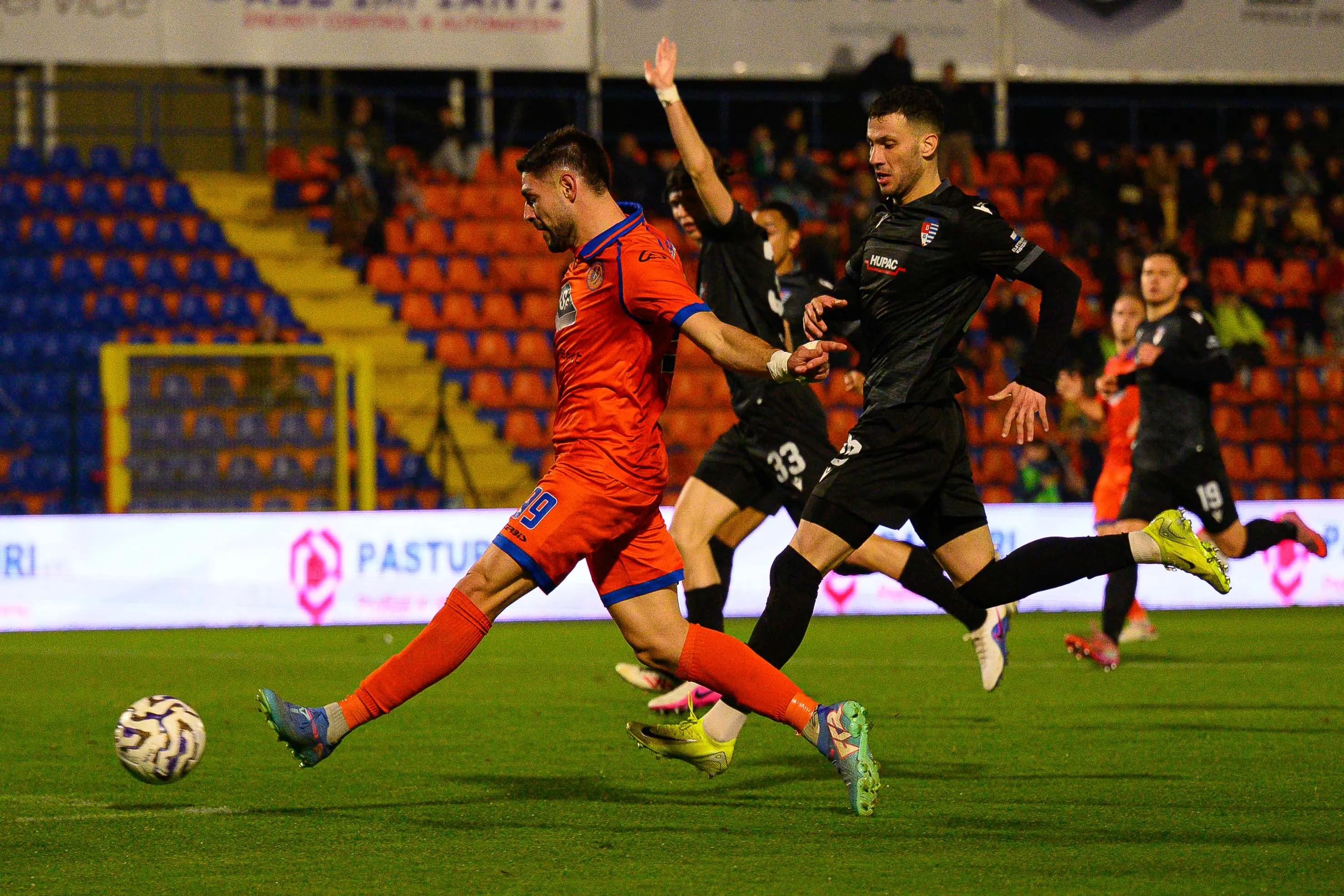 Serie C, gli scatti di Ospitaletto-Pro Patria