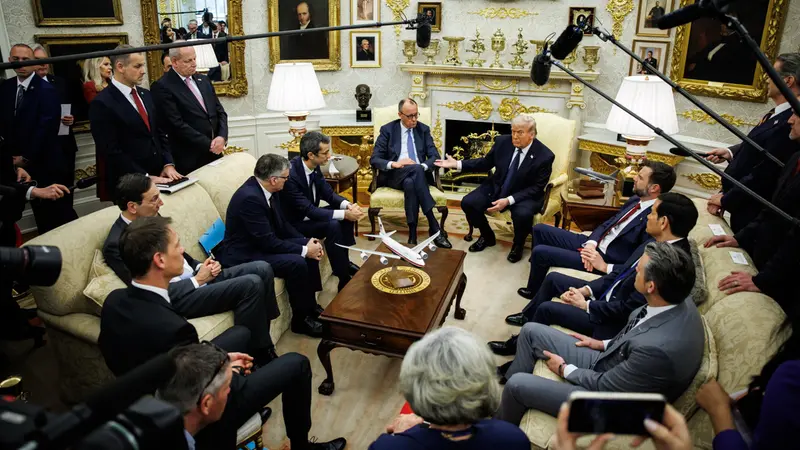 Il presidente Trump incontra il cancelliere tedesco Merz alla Casa Bianca - Foto Epa © www.giornaledibrescia.it