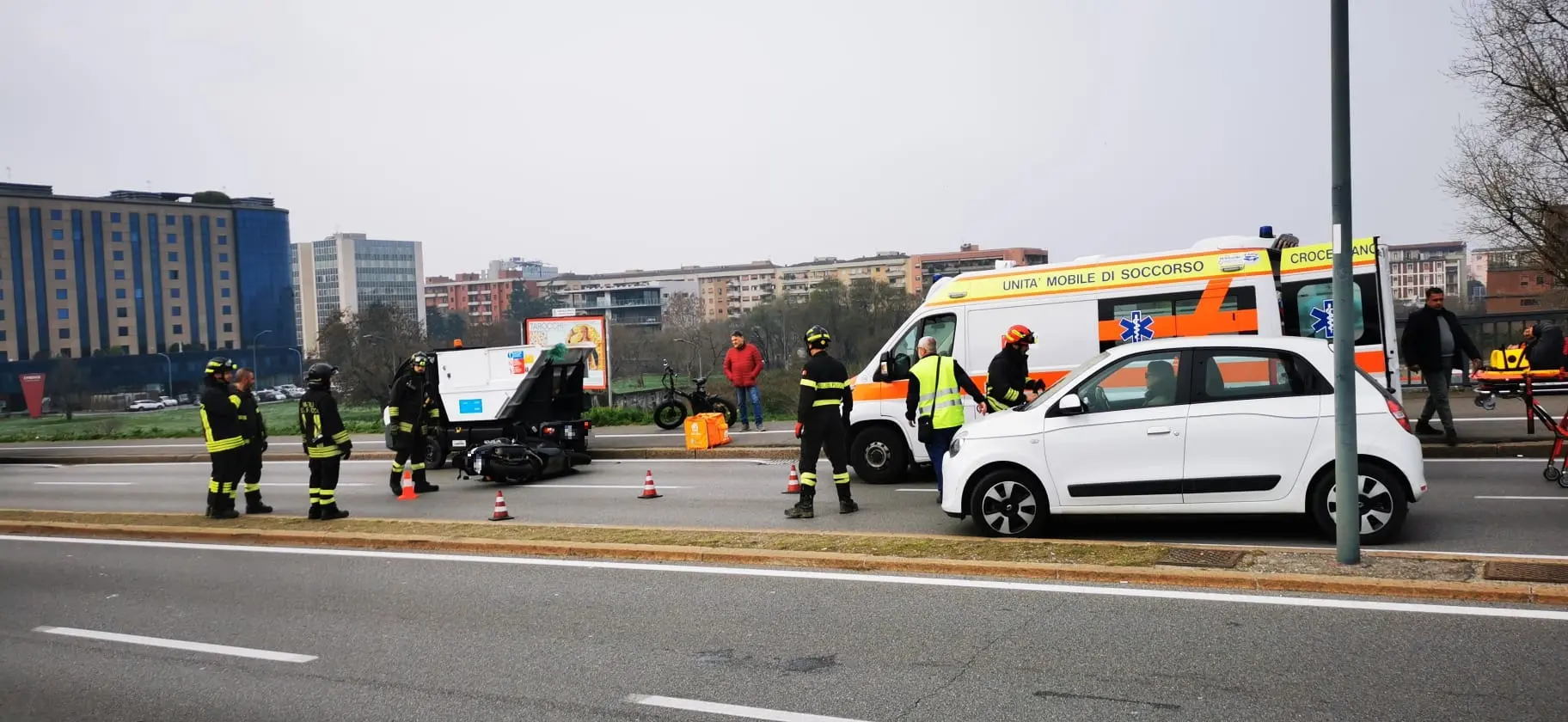 Rider investito sul cavalcavia Kennedy