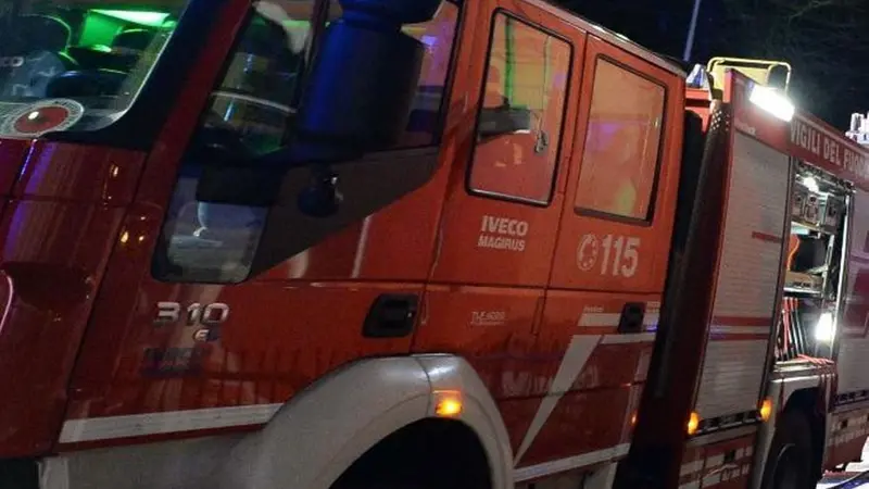 Vigili del fuoco (foto d'archivio) - © www.giornaledibrescia.it