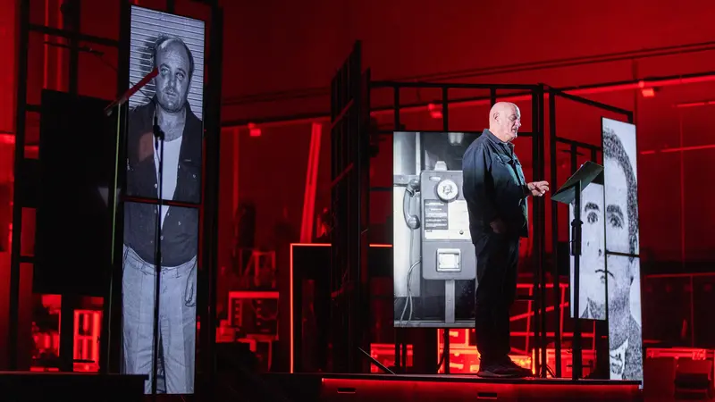 Stefano Nazzi sul palco