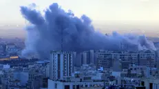 Un'esplosione in centro a Teheran - Foto Ansa © www.giornaledibrescia.it