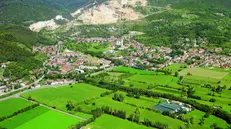 Una panoramica di Botticino Mattina e delle cave di marmo