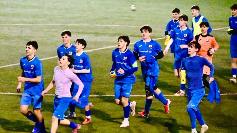 I giocatori dell'Orceana a fine partita -  © www.giornaledibrescia.it