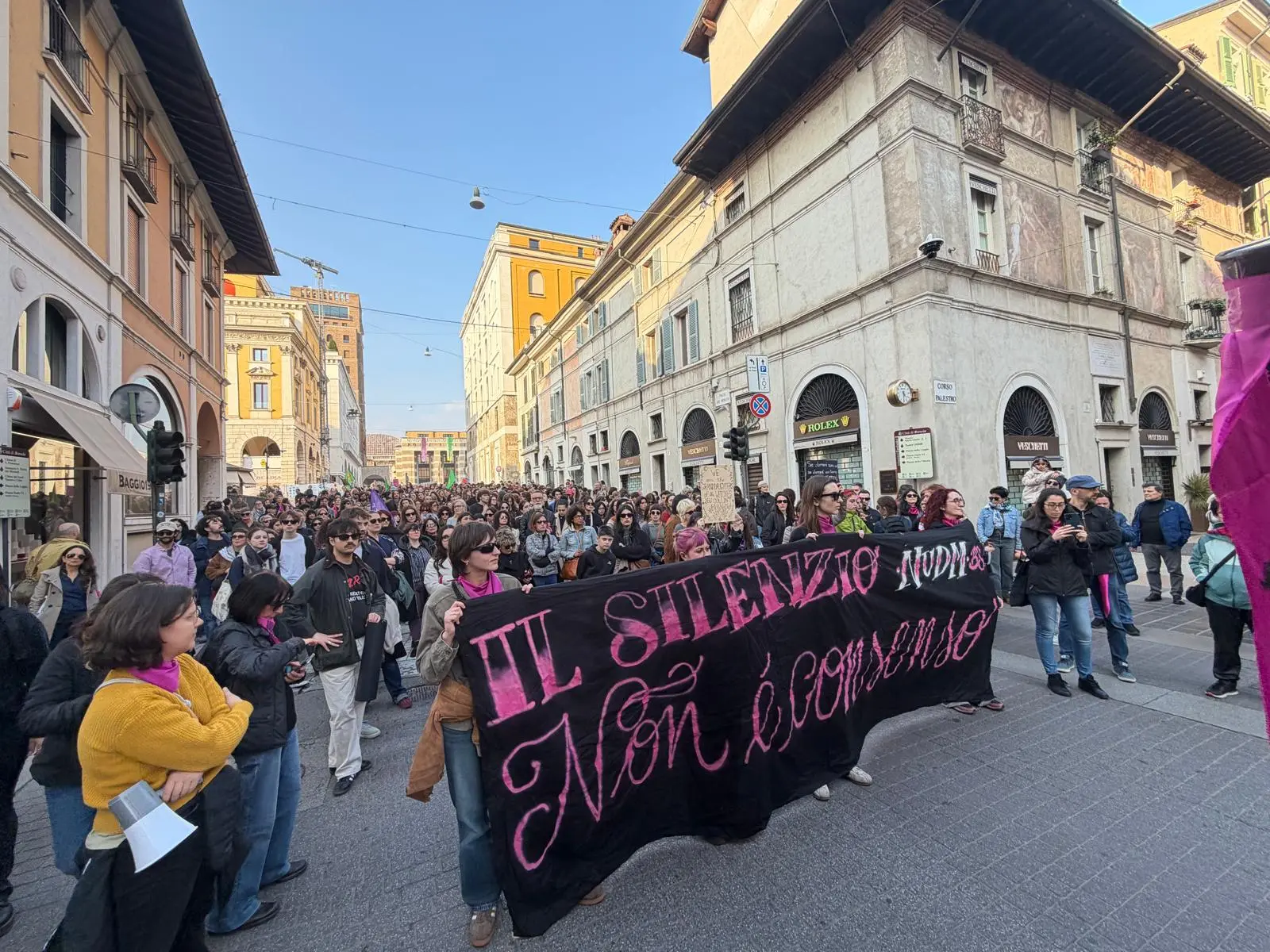 Non una di meno, la manifestazione anche a Brescia