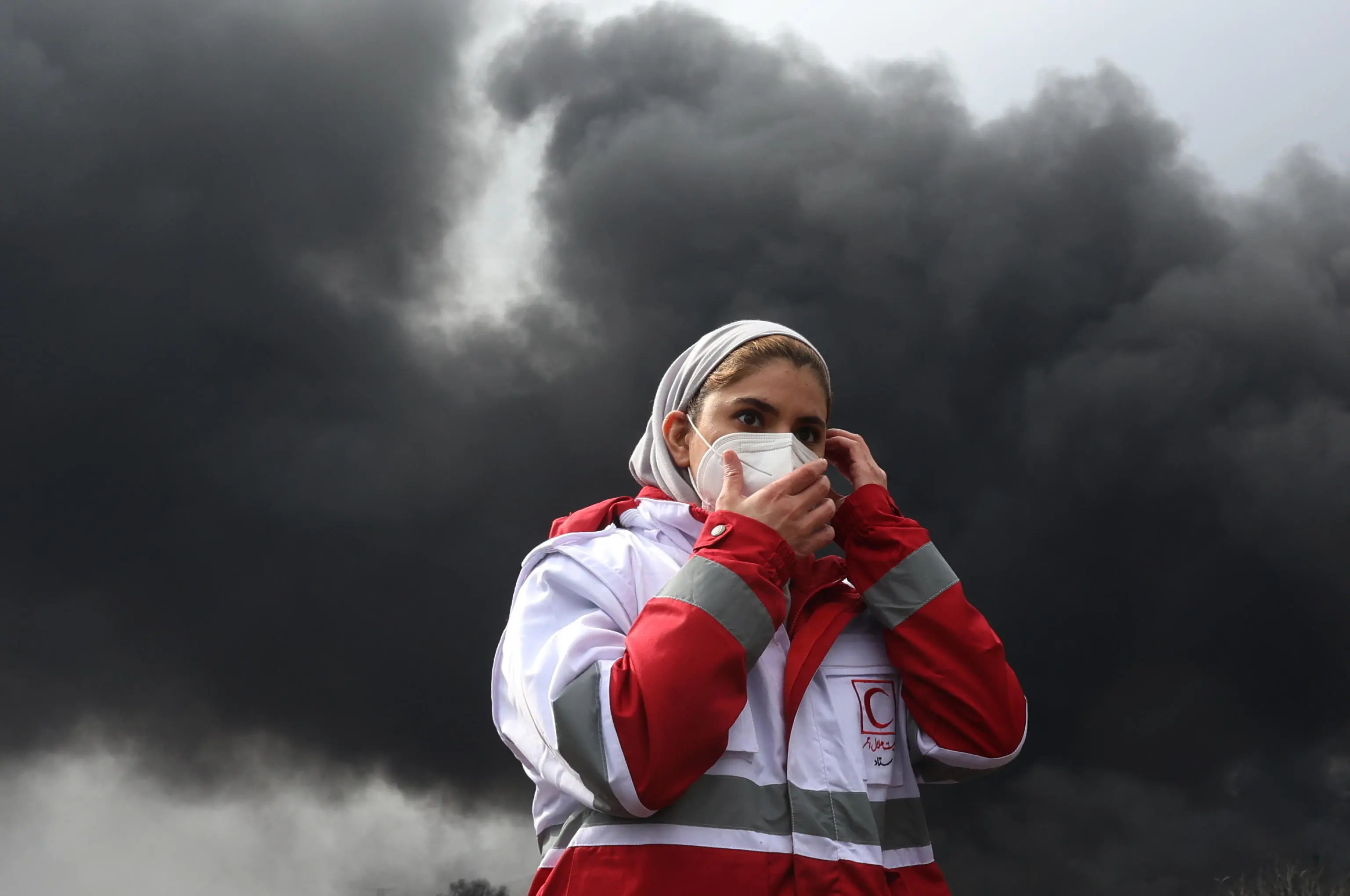 Iran, nel cielo di Teheran «nuvole nere e piogge acide cariche di petrolio