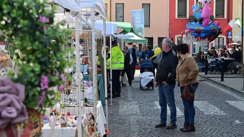 CALVISANO IN PIAZZA CON NOI  REDAZIONE PROVINCIA 08-03-2026 GABRIELE STRADA NEW EDEN GROUP 