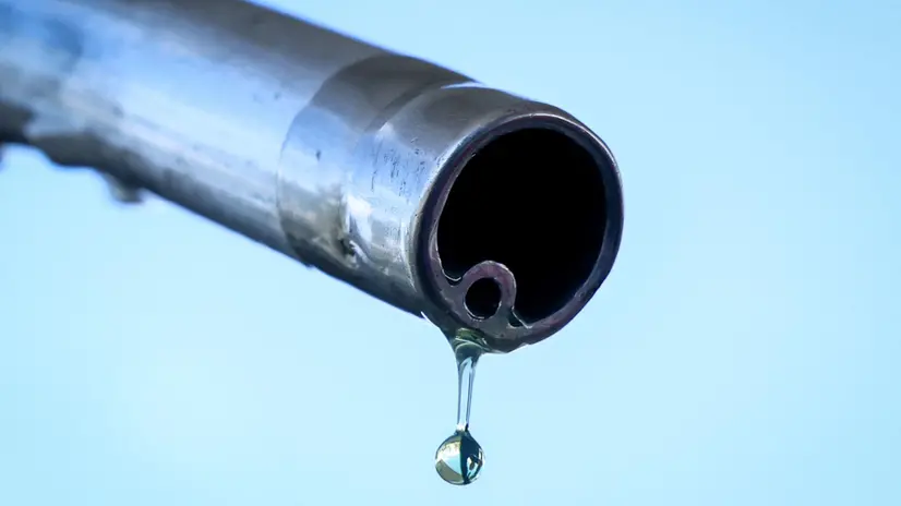 Le conseguenze immediate del conflitto si stanno registrando sui prezzi del carburante - Foto Ansa © www.giornaledibrescia.it