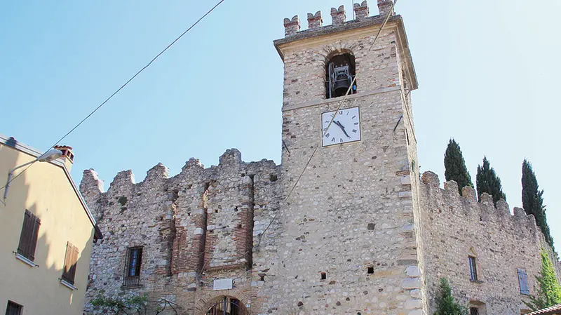 Il castello che domina Soiano