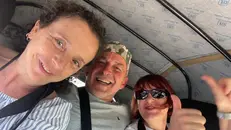 I tre bresciani bloccati in Sri Lanka - © www.giornaledibrescia.it