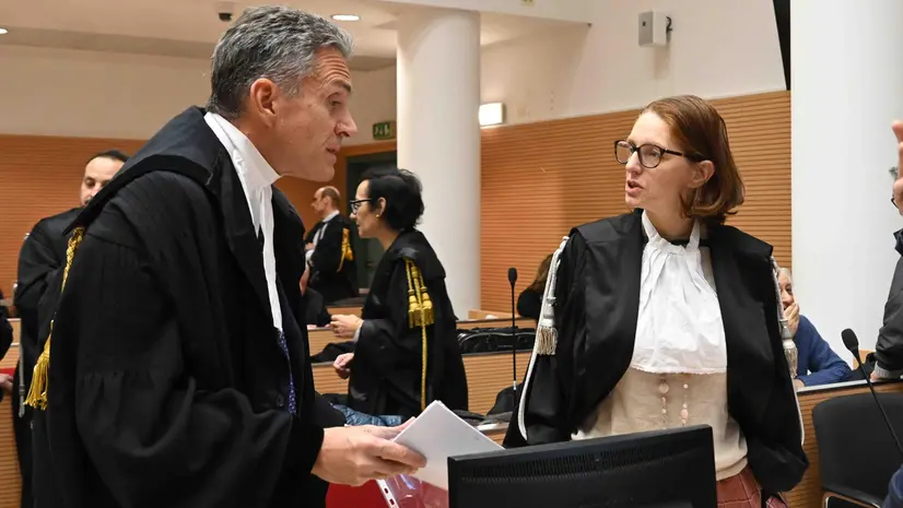 L'avvocato Stefano Casali e la pm Caty Bressanelli - © www.giornaledibrescia.it