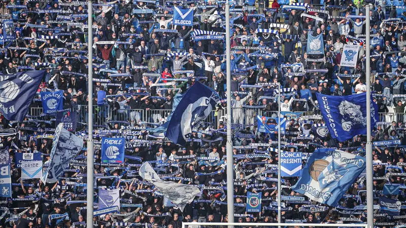 I tifosi del Brescia - Foto New Reporter © www.giornaledibrescia.it