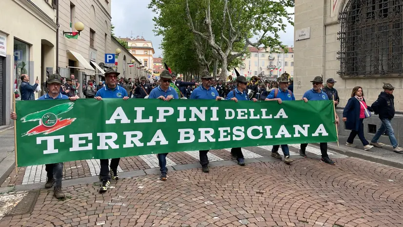 Alpini bresciani all'Adunata nazionale - © www.giornaledibrescia.it