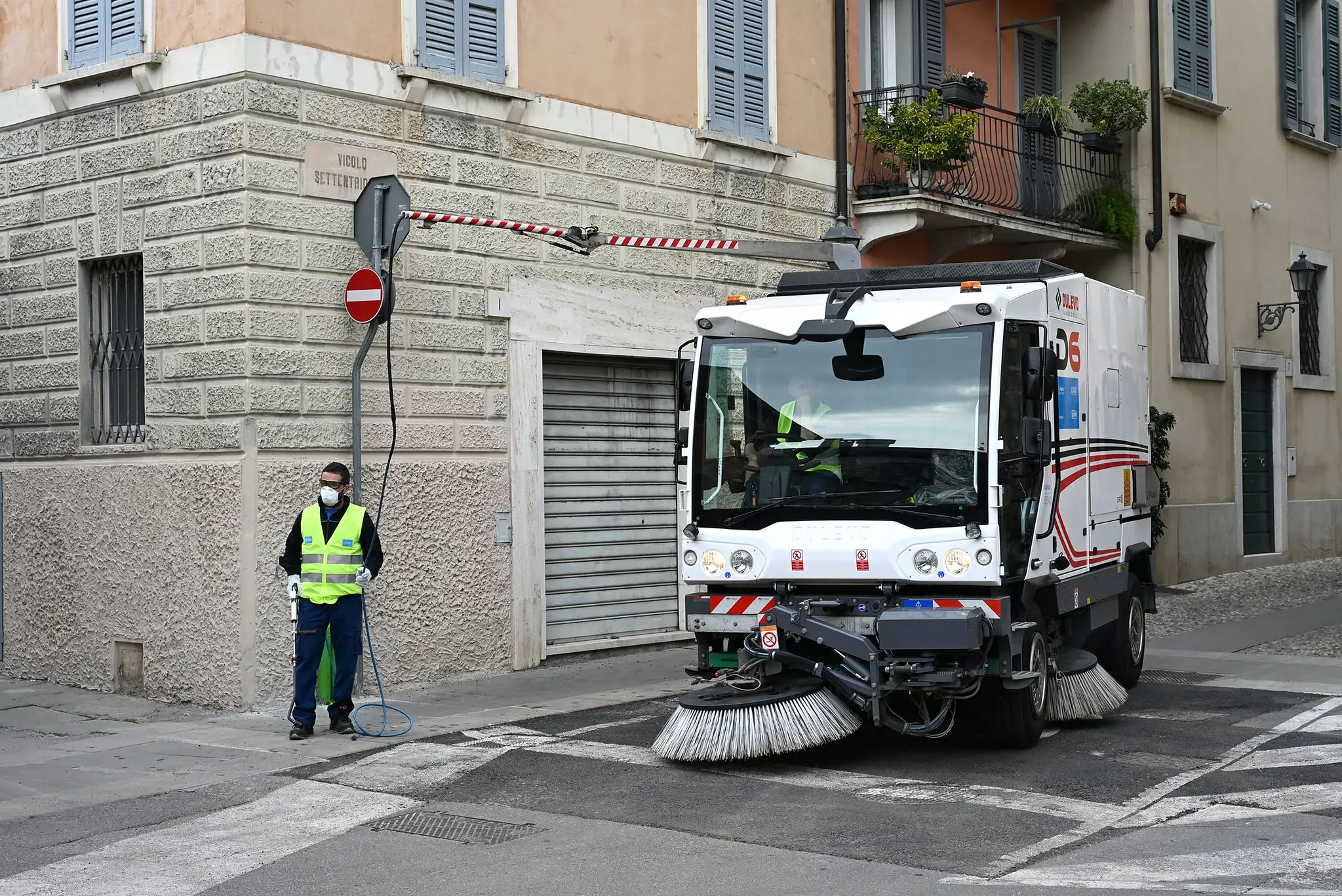 Pulizia delle strade: parte la sperimentazione a Brescia