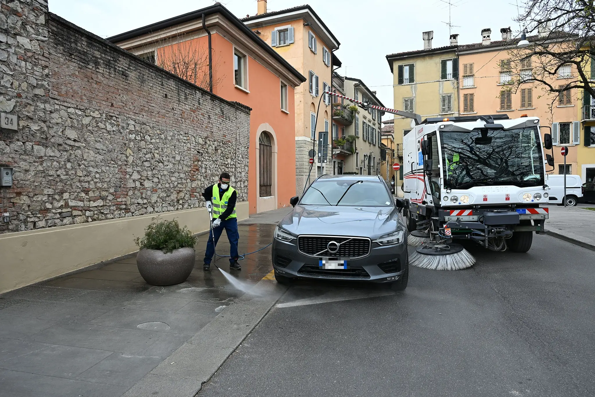 Pulizia delle strade: parte la sperimentazione a Brescia