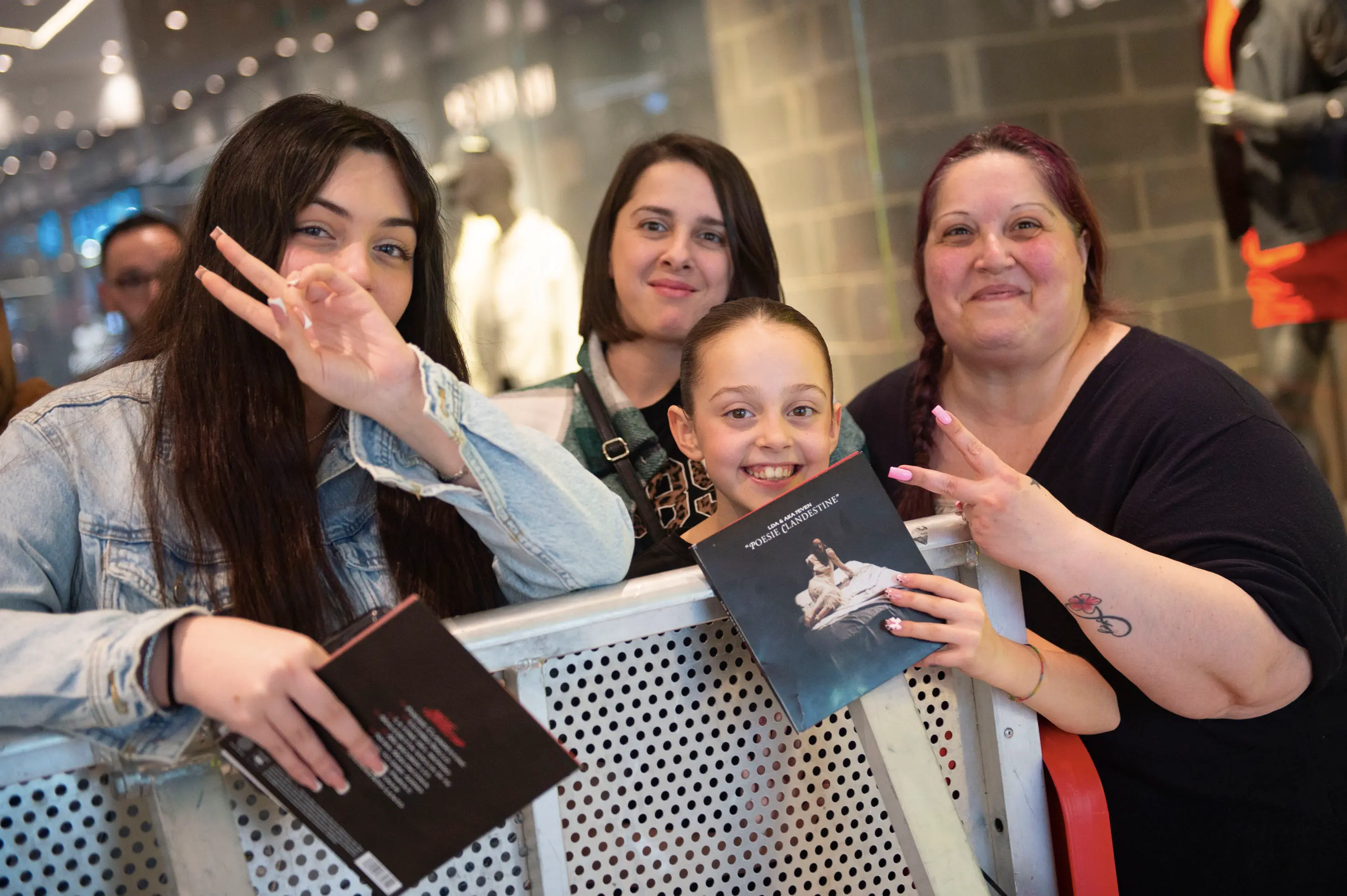 SPETTACOLI RONCADELLE ELNOS SHOPPING FIRMACOPIE LDA & AKA 7EVEN NELLA FOTO MOMENTI DELL'EVENTO 12–03-2026 PIERPAOLO PAPETTI AGENZIA NEWREPORTER