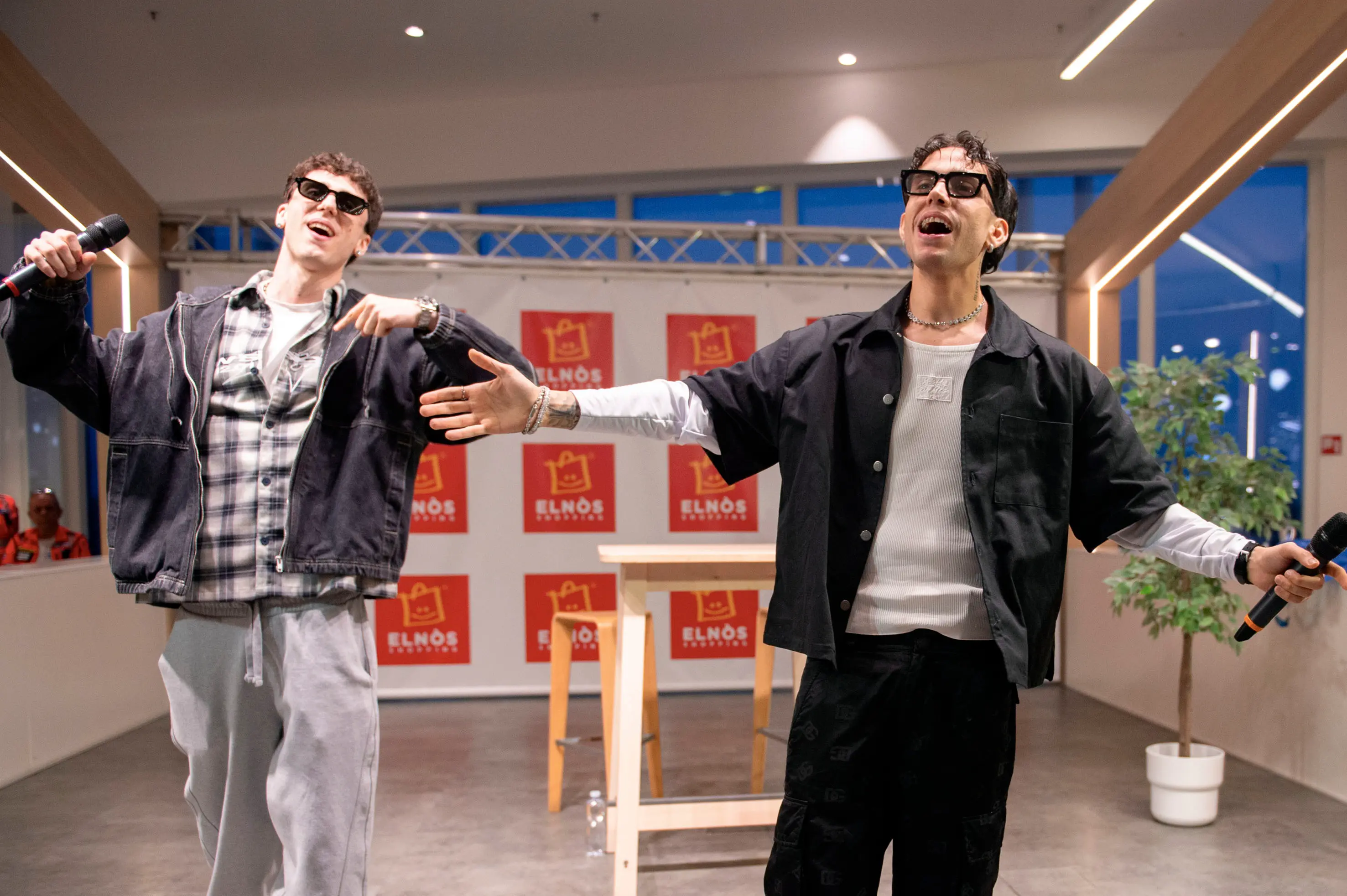 SPETTACOLI RONCADELLE ELNOS SHOPPING FIRMACOPIE LDA & AKA 7EVEN NELLA FOTO MOMENTI DELL'EVENTO 12–03-2026 PIERPAOLO PAPETTI AGENZIA NEWREPORTER