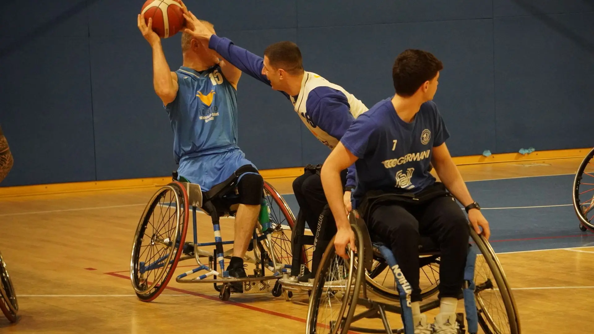 Germani Icaro: gli scatti dal parquet