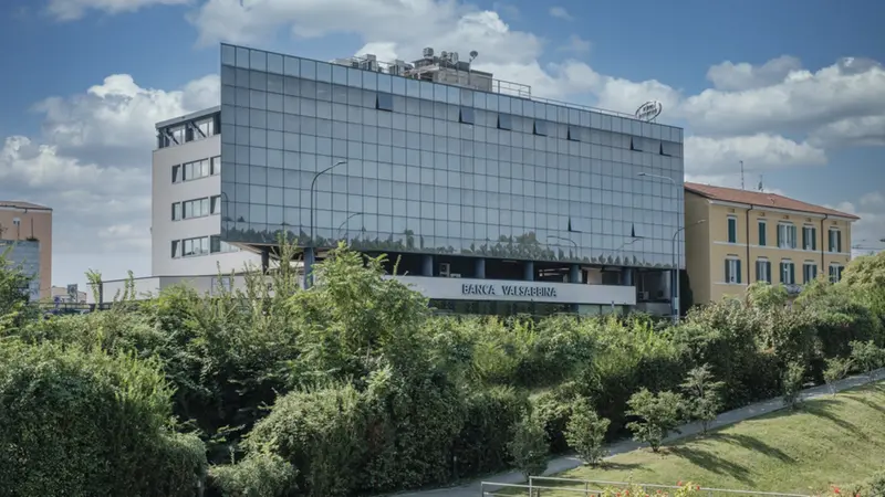 Il quartier generale di Banca Valsabbina a Brescia - © www.giornaledibrescia.it