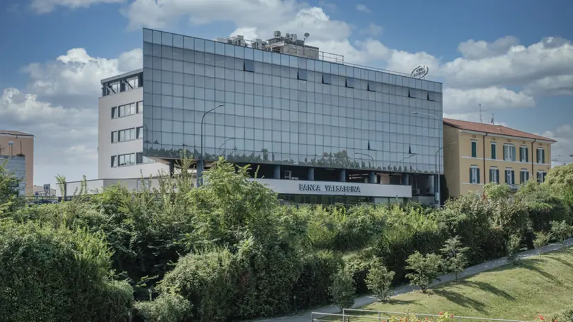 Il quartier generale di Banca Valsabbina a Brescia - © www.giornaledibrescia.it