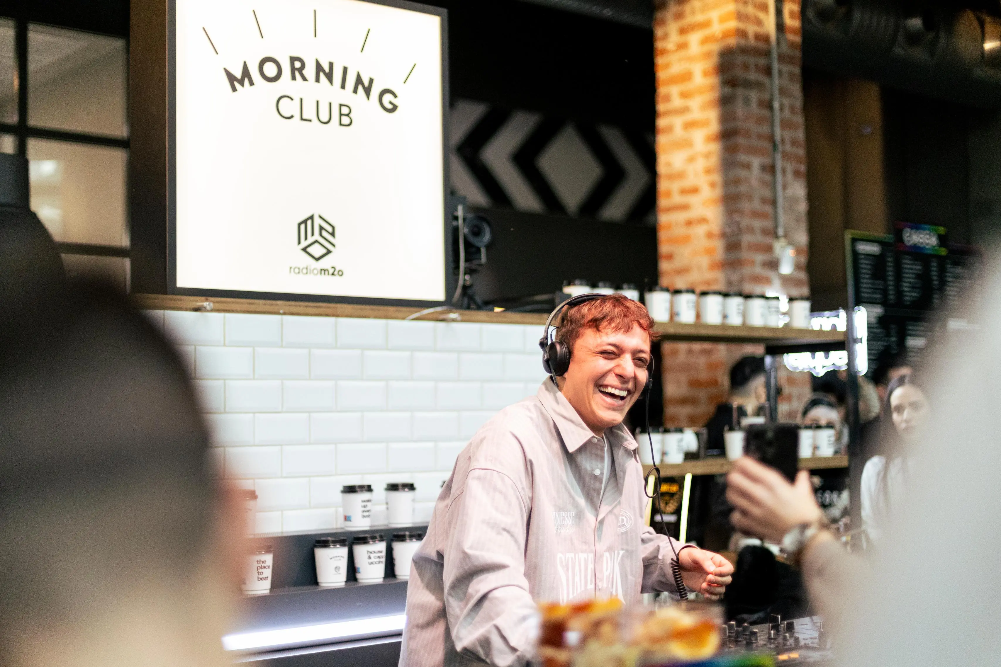 Il rito del Morning Club di m2o alla Fabbrica del Vapore