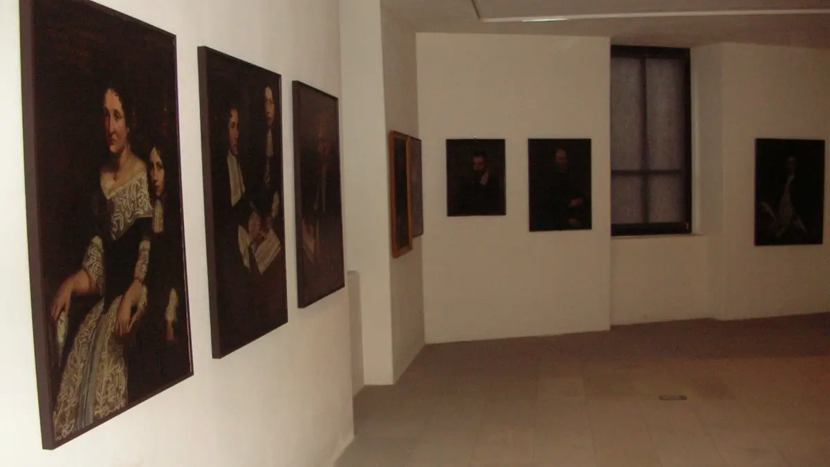 Una delle sale museali allestite nel Palazzo della cultura brenese - © www.giornaledibrescia.it