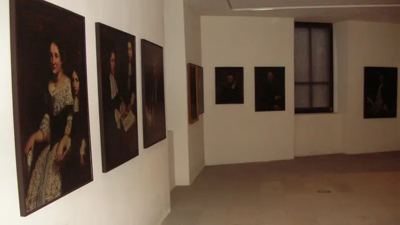 Una delle sale museali allestite nel Palazzo della cultura brenese - © www.giornaledibrescia.it