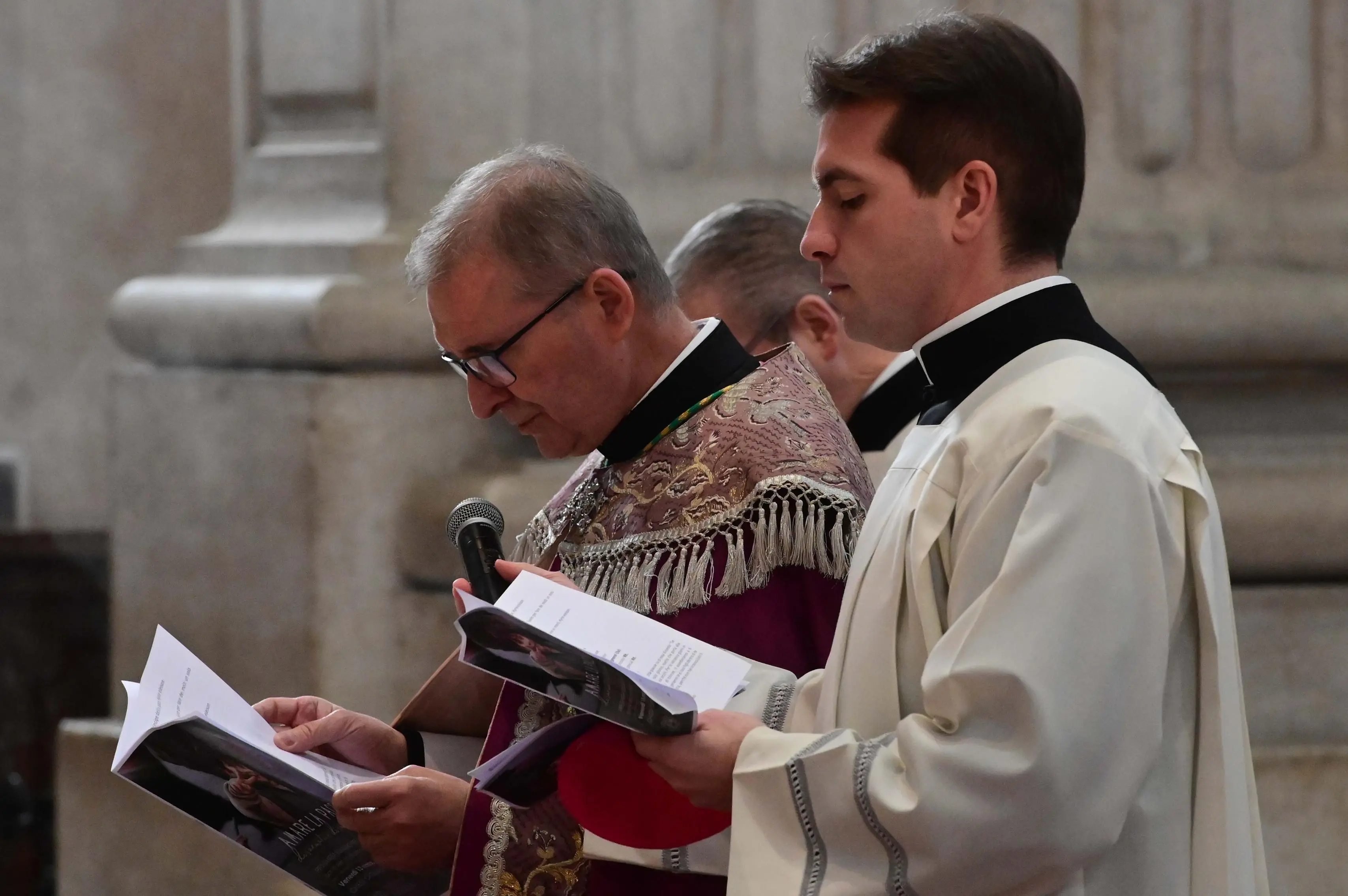 In Cattedrale la preghiera per la pace con il Vescovo