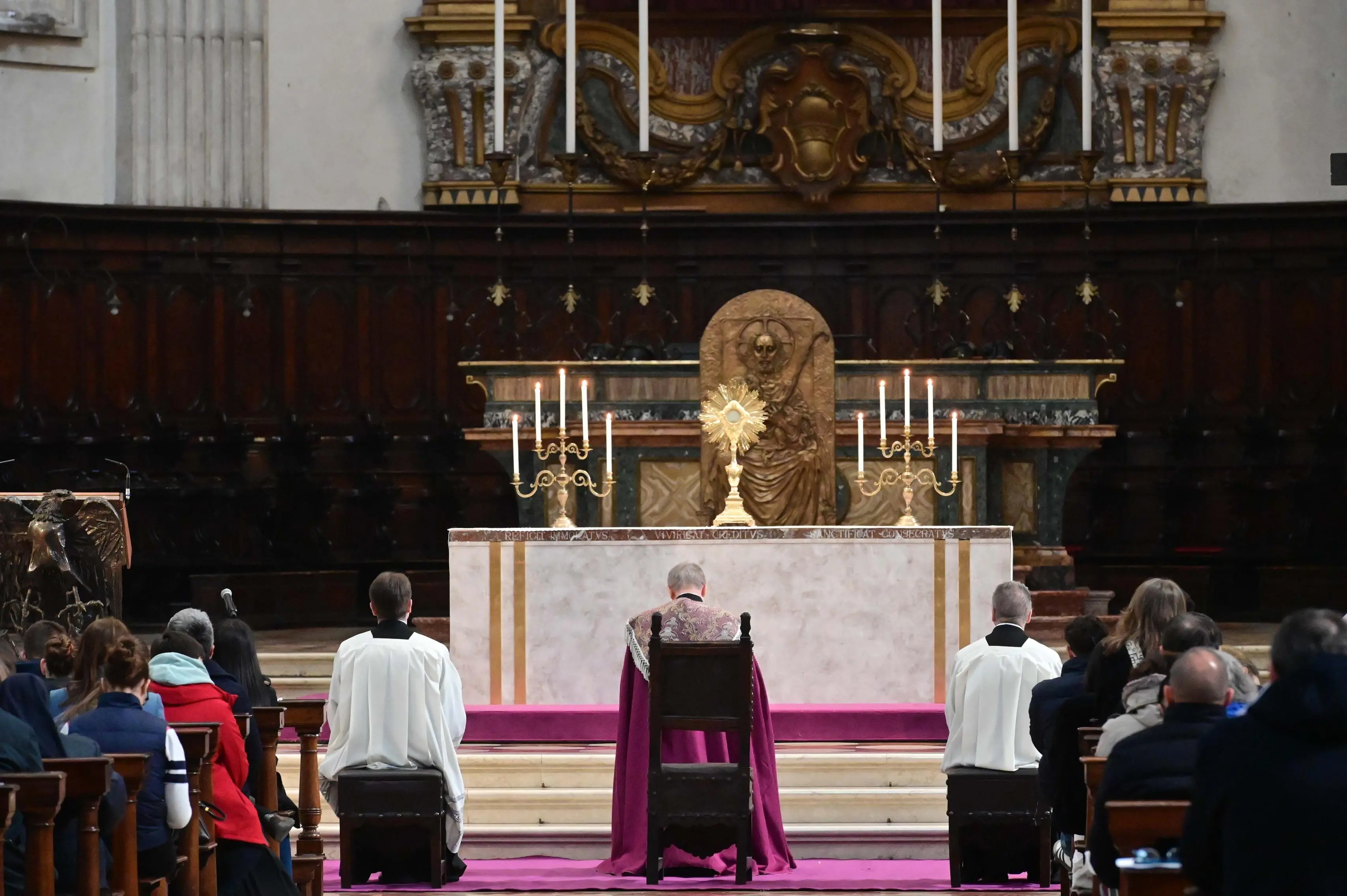 In Cattedrale la preghiera per la pace con il Vescovo