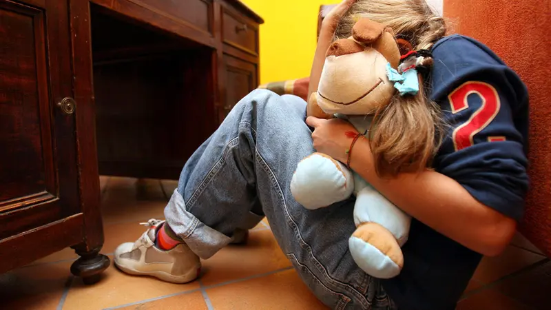 Le violenze sono durate anni, da quando la ragazzina ne aveva 11 - © www.giornaledibrescia.it