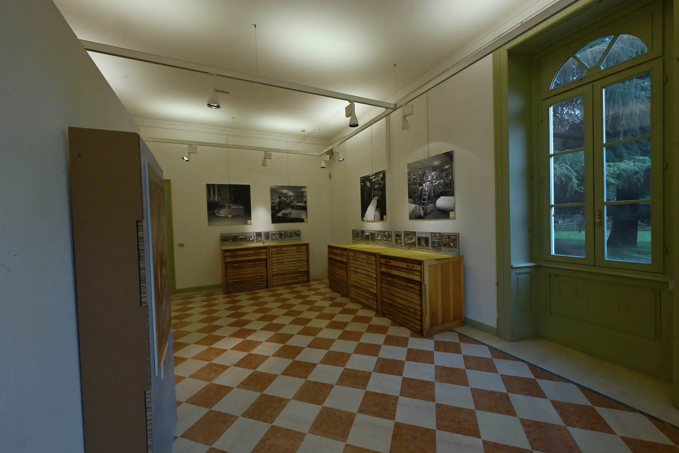 L'inaugurazione della mostra per gli 80 anni del GdB a Villa Carcina